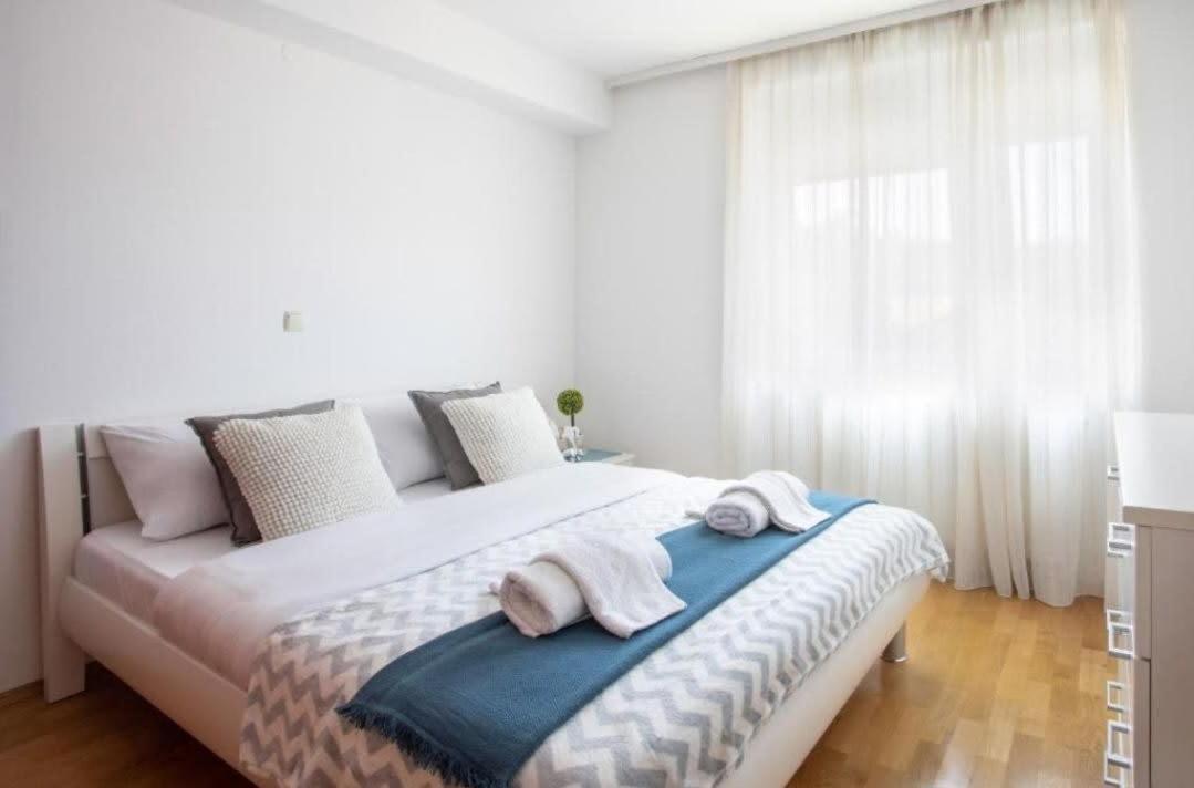 Tesla Apartment Urban Stay Zagreb Bagian luar foto